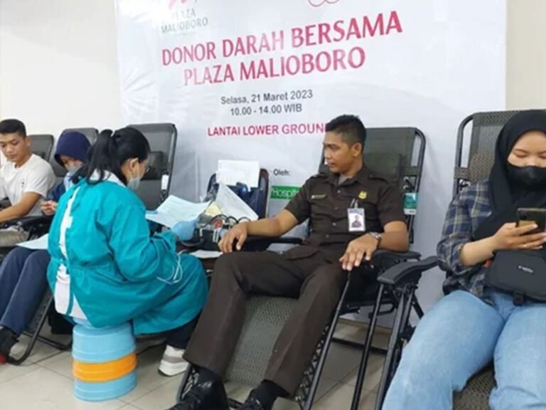 Donor Darah di Plaza Malioboro