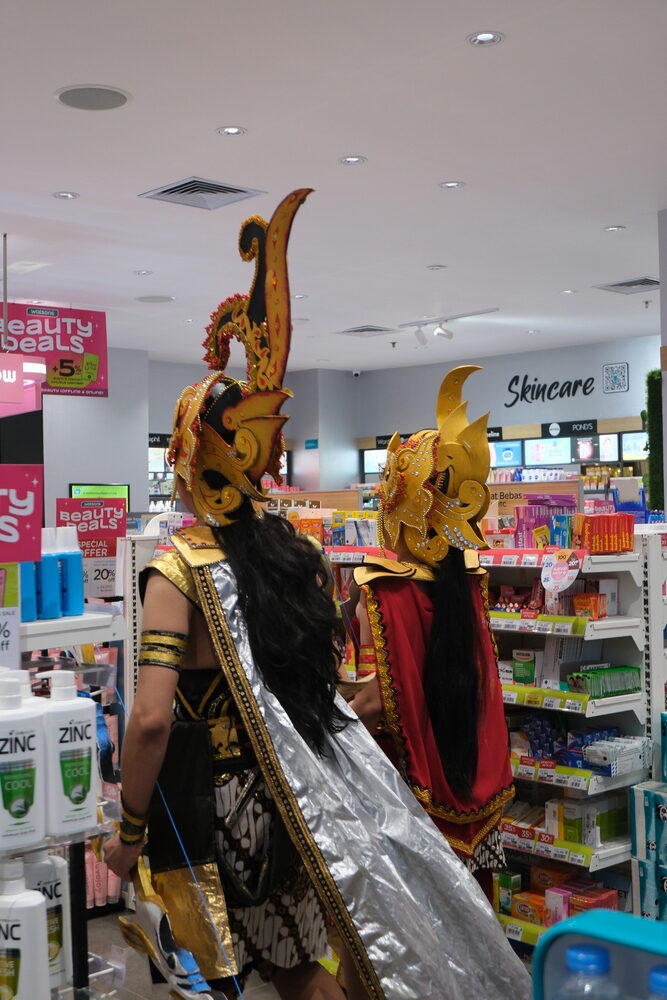 Kamis Pon Plaza Malioboro