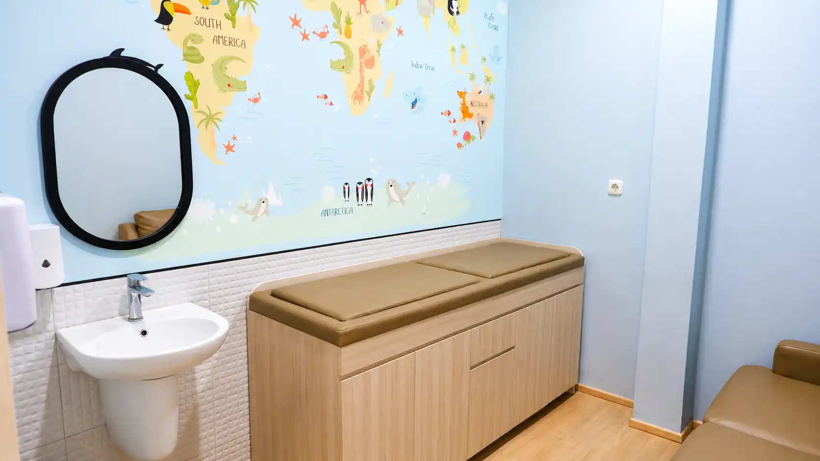 NURSING ROOM 2